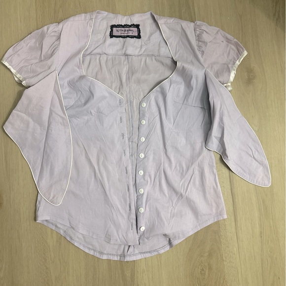 Kitten d’Amour lavender blouse with tie up detail - size 16 - Picture 2 of 9